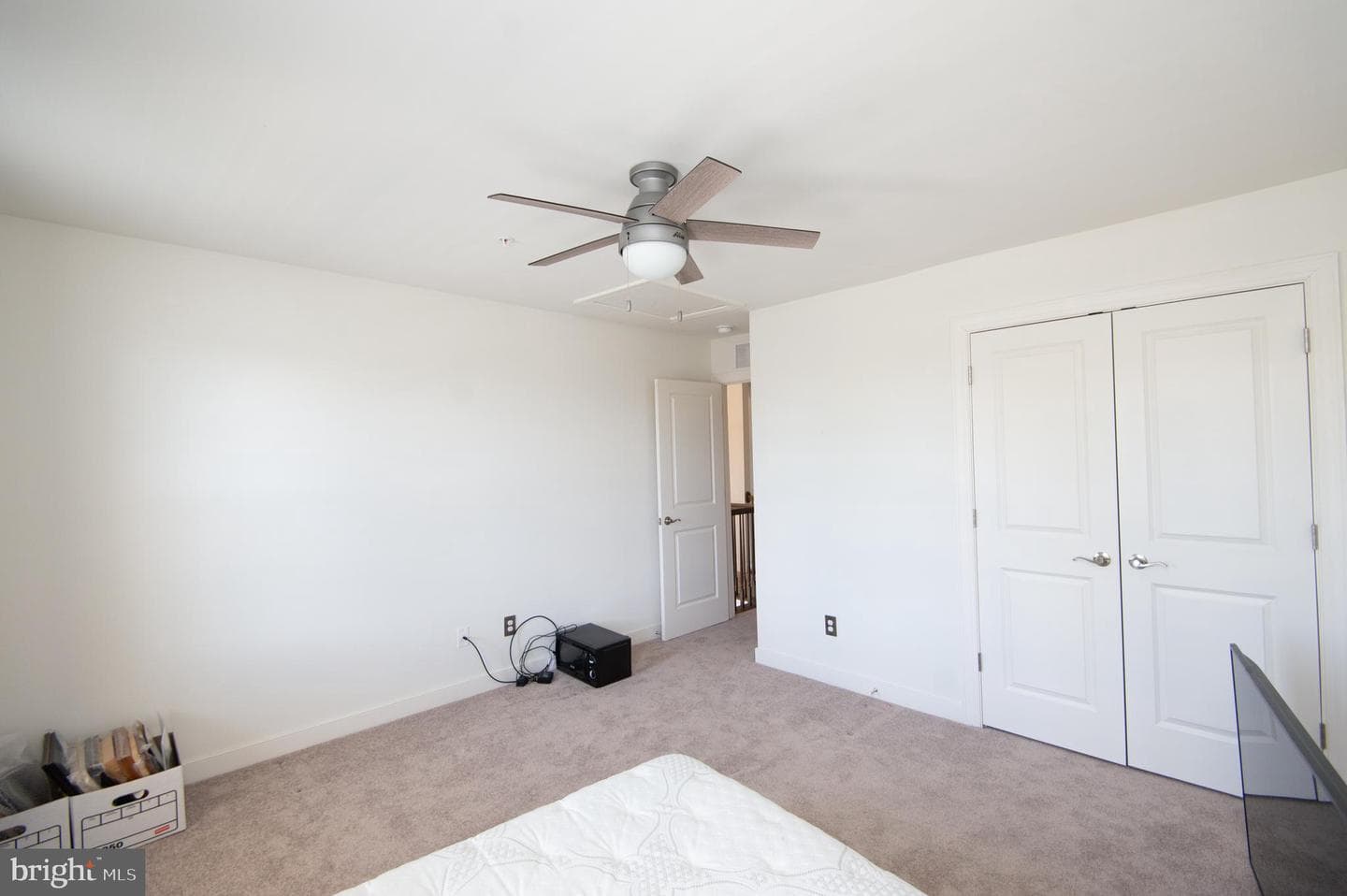 304 Regulator Drive S photo 51