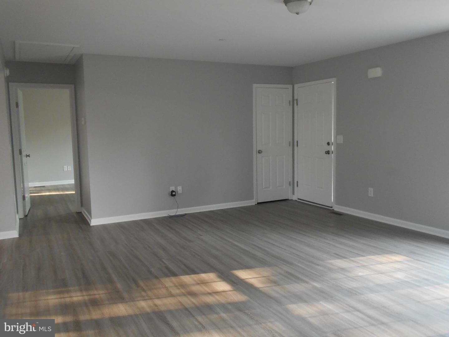 6271 Solomons Circle photo 10