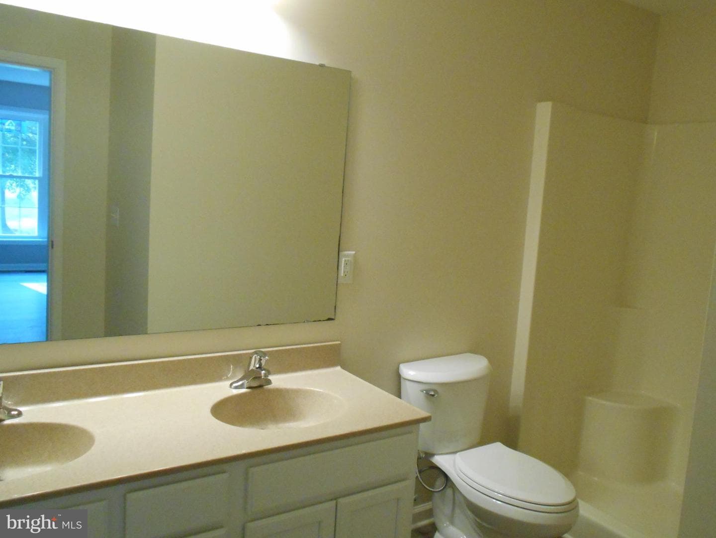 6271 Solomons Circle photo 14