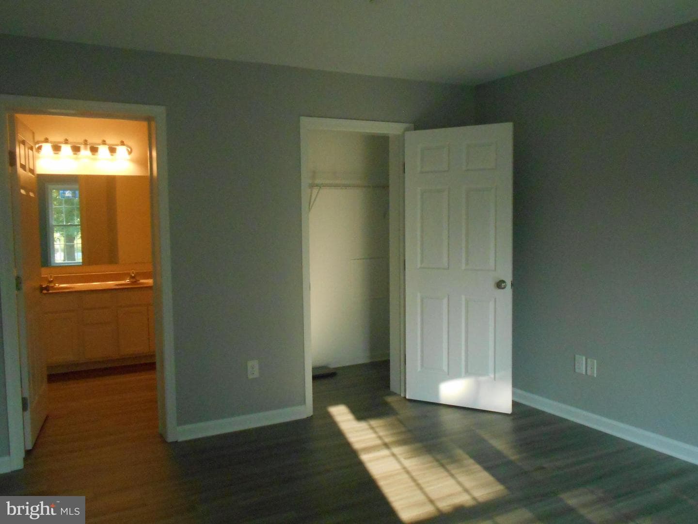 6271 Solomons Circle photo 20