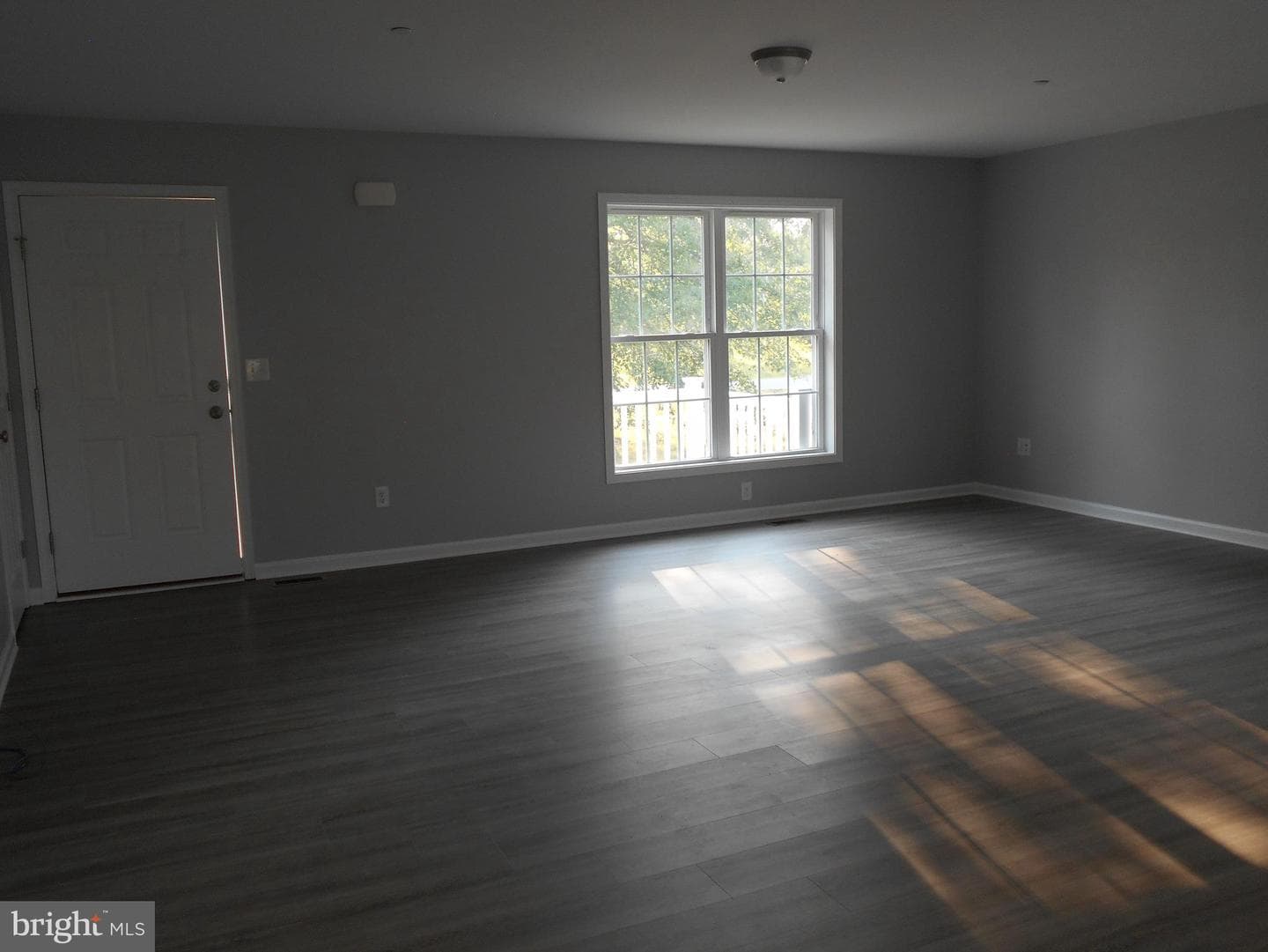 6271 Solomons Circle photo 7