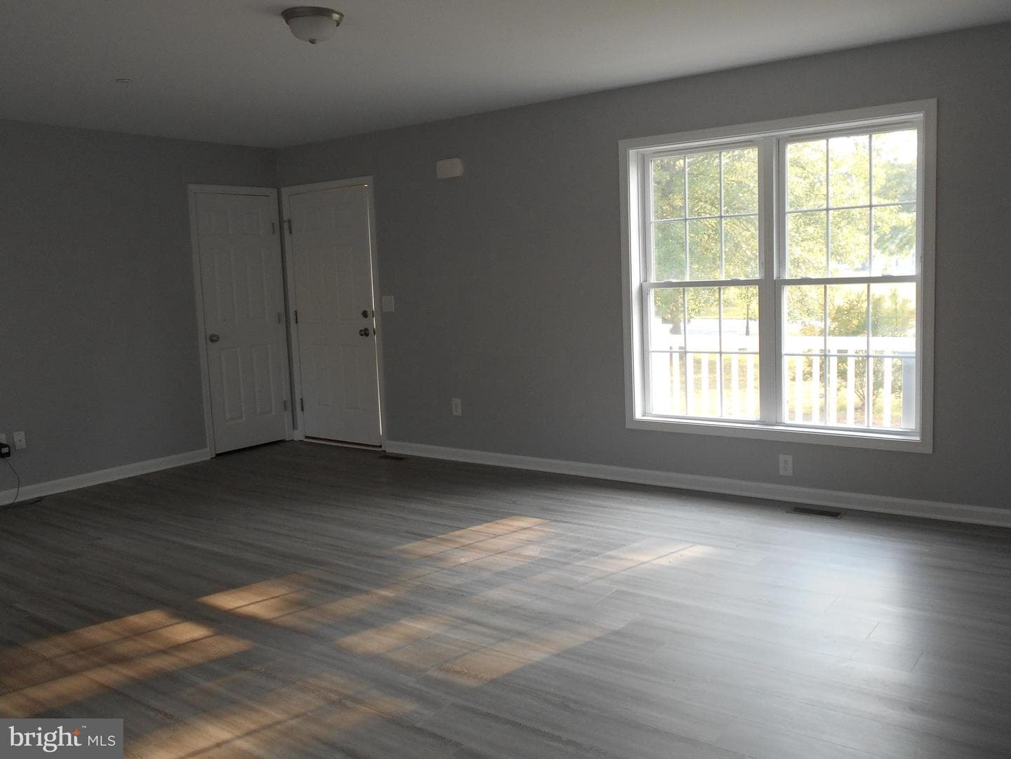 6271 Solomons Circle photo 8