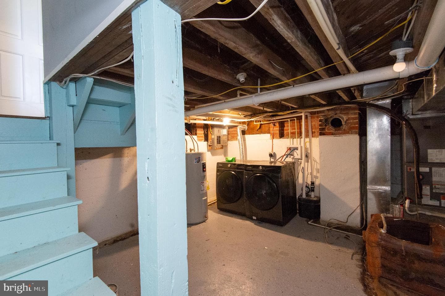 417 Bayly Avenue photo 16