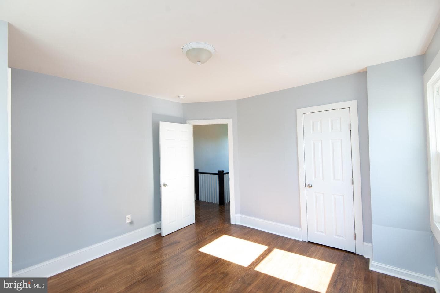 417 Bayly Avenue photo 24