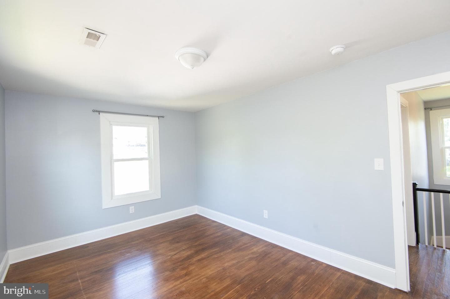 417 Bayly Avenue photo 27
