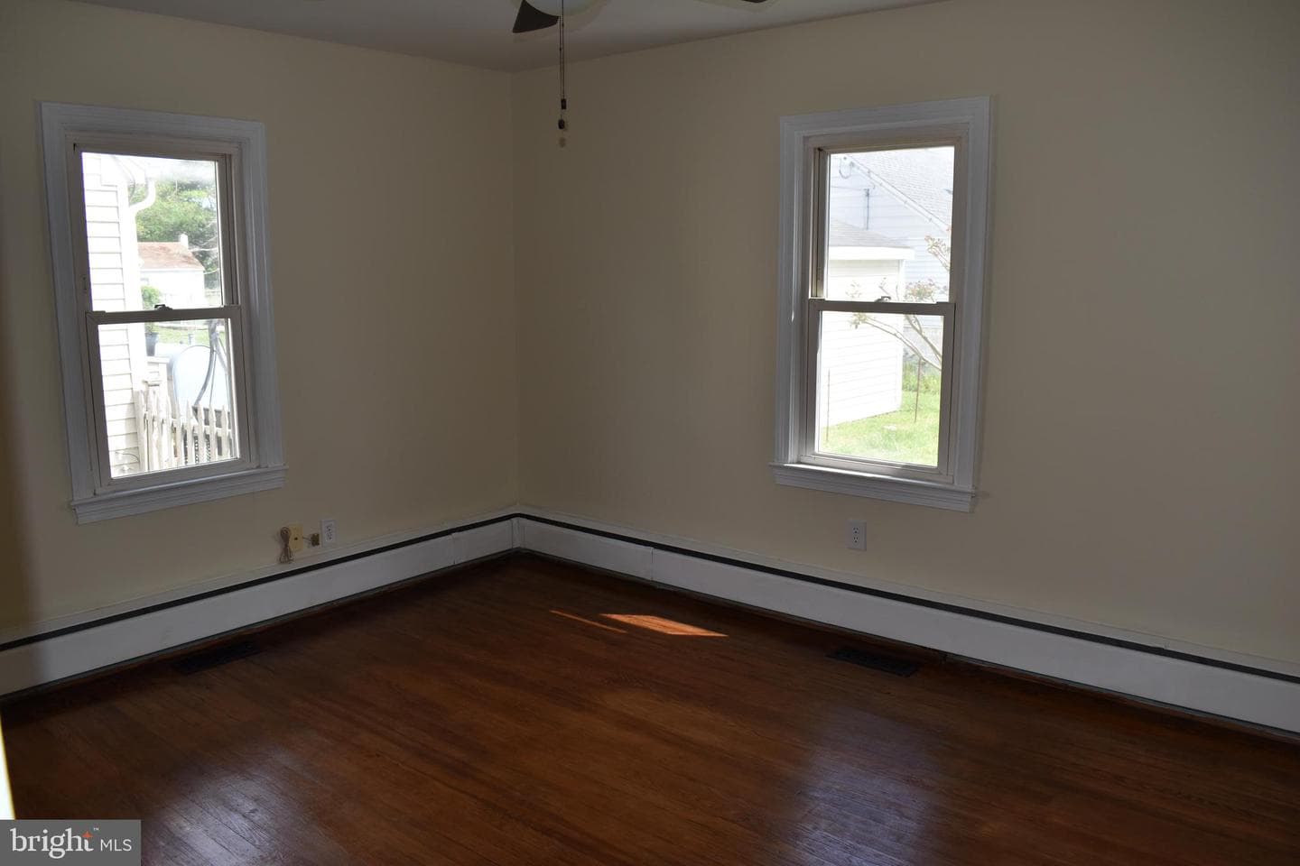 402 Bayly Avenue photo 13