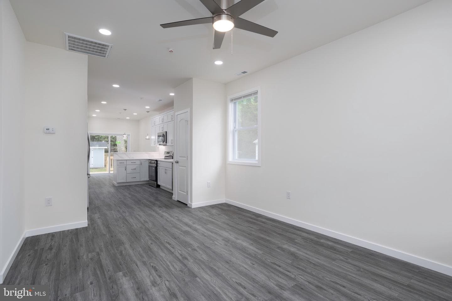1207 Race Street photo 5