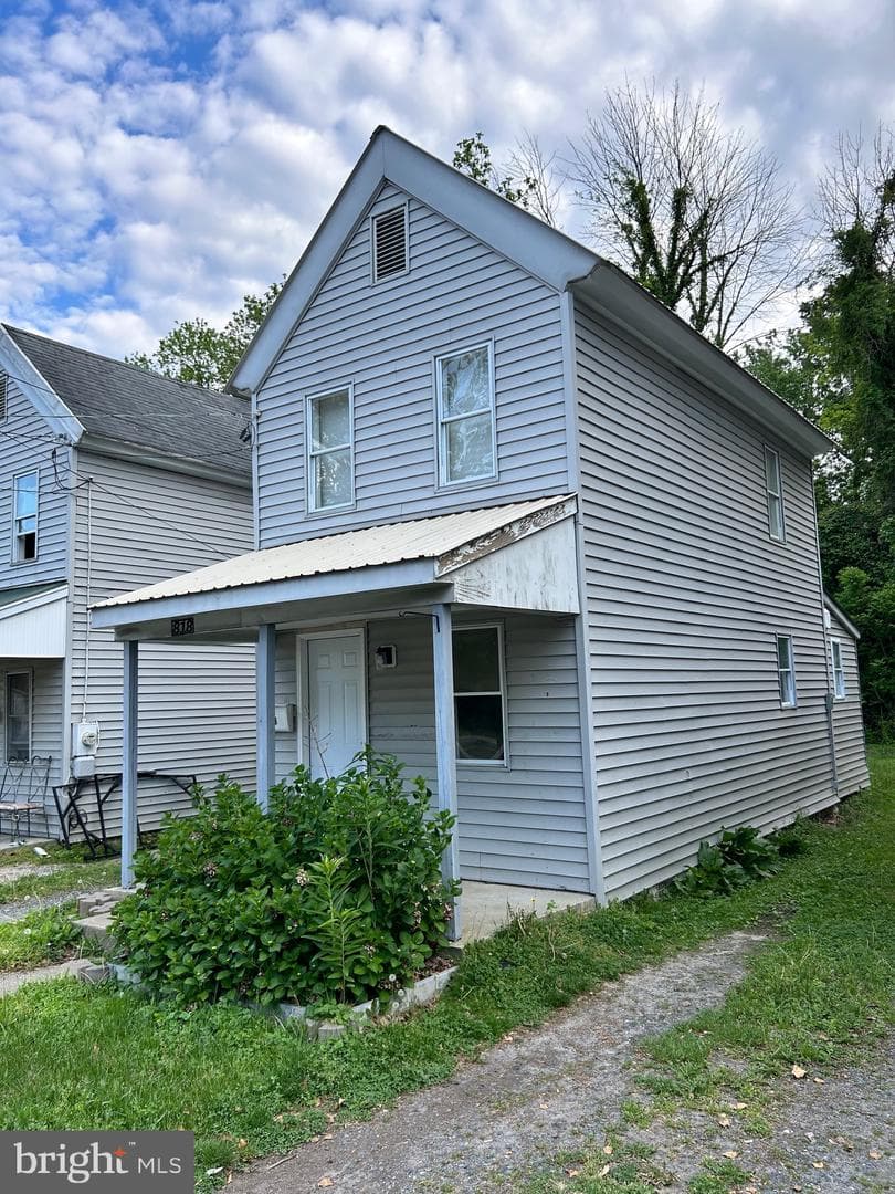 818 Washington Street photo 2