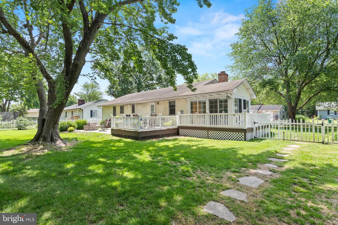109 Holly Terrace photo 27