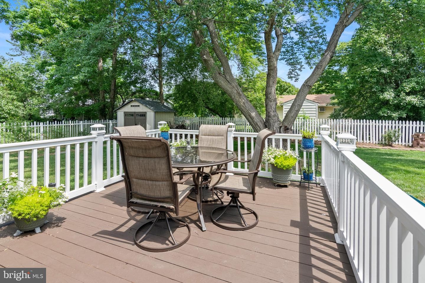 109 Holly Terrace photo 28