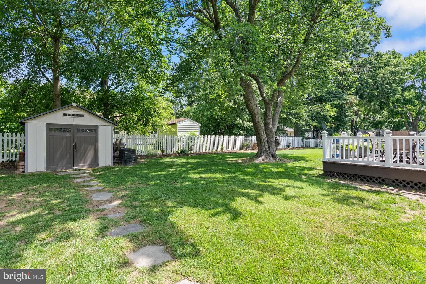 109 Holly Terrace photo 33