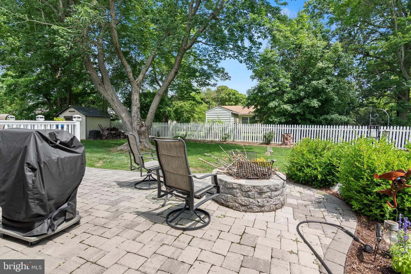 109 Holly Terrace photo 35