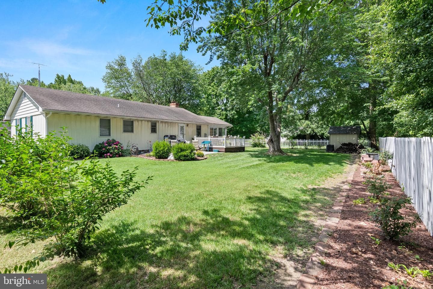 109 Holly Terrace photo 6