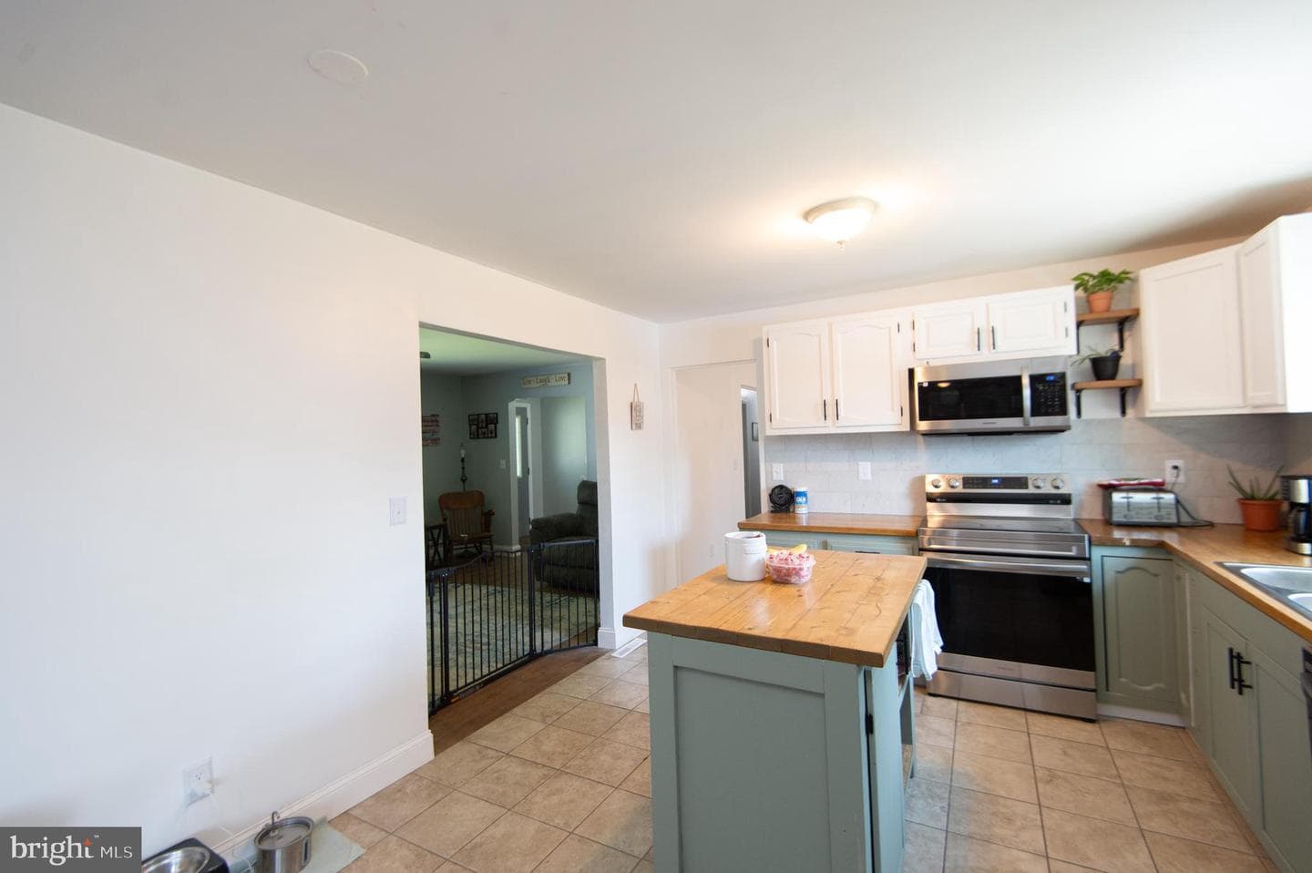 3 Merryweather Drive photo 5