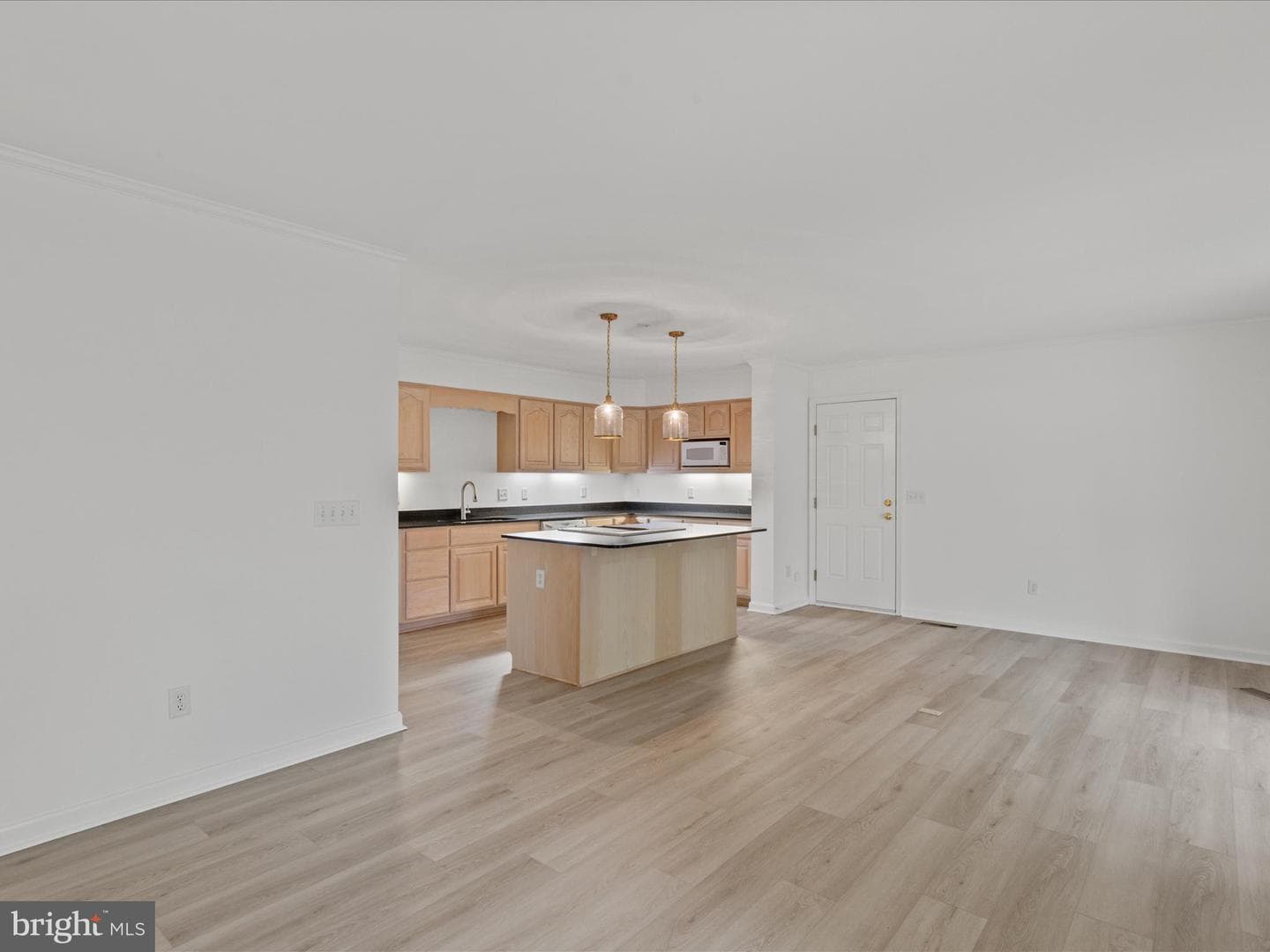 206 Bayview Avenue photo 13