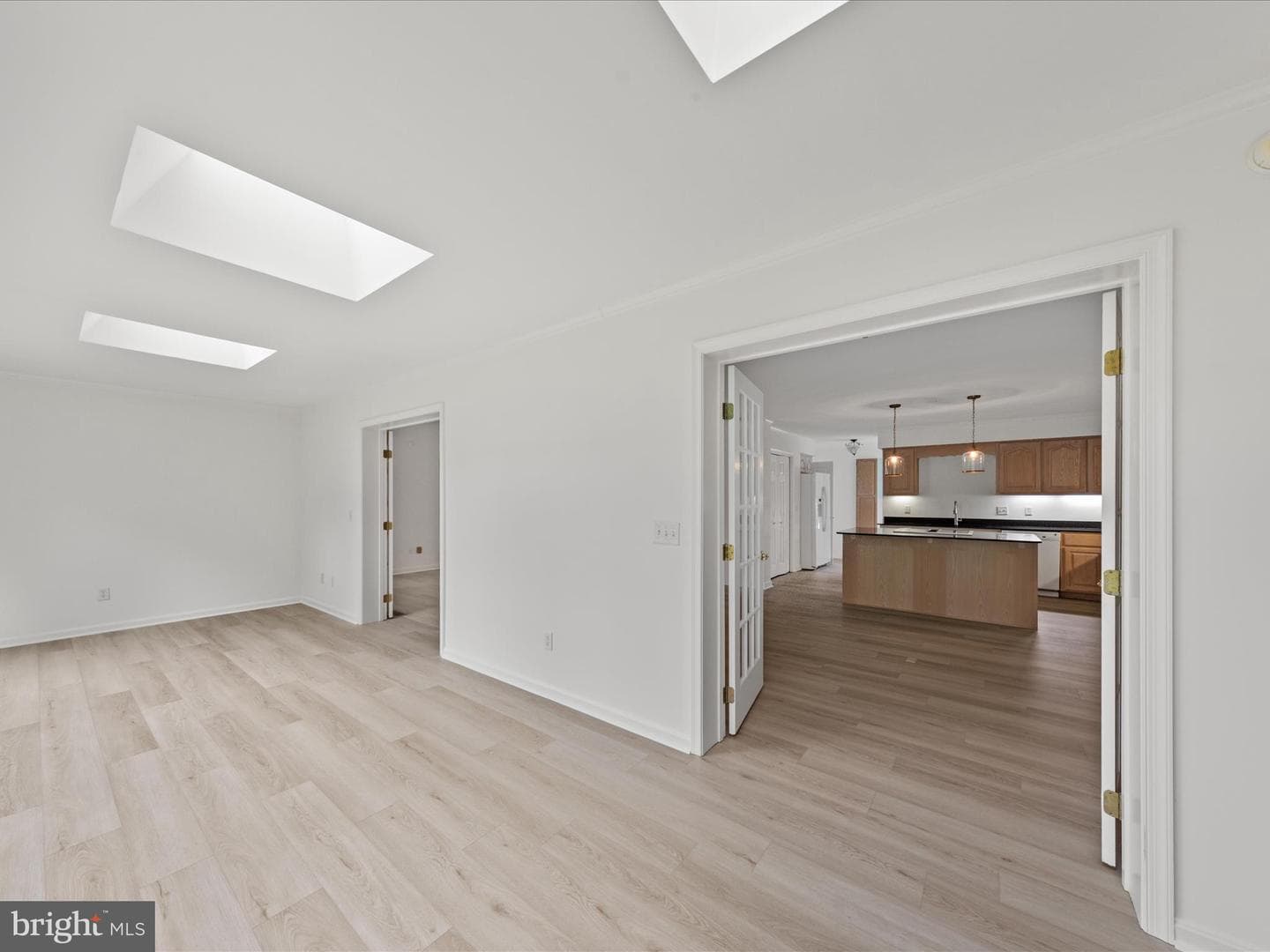 206 Bayview Avenue photo 15
