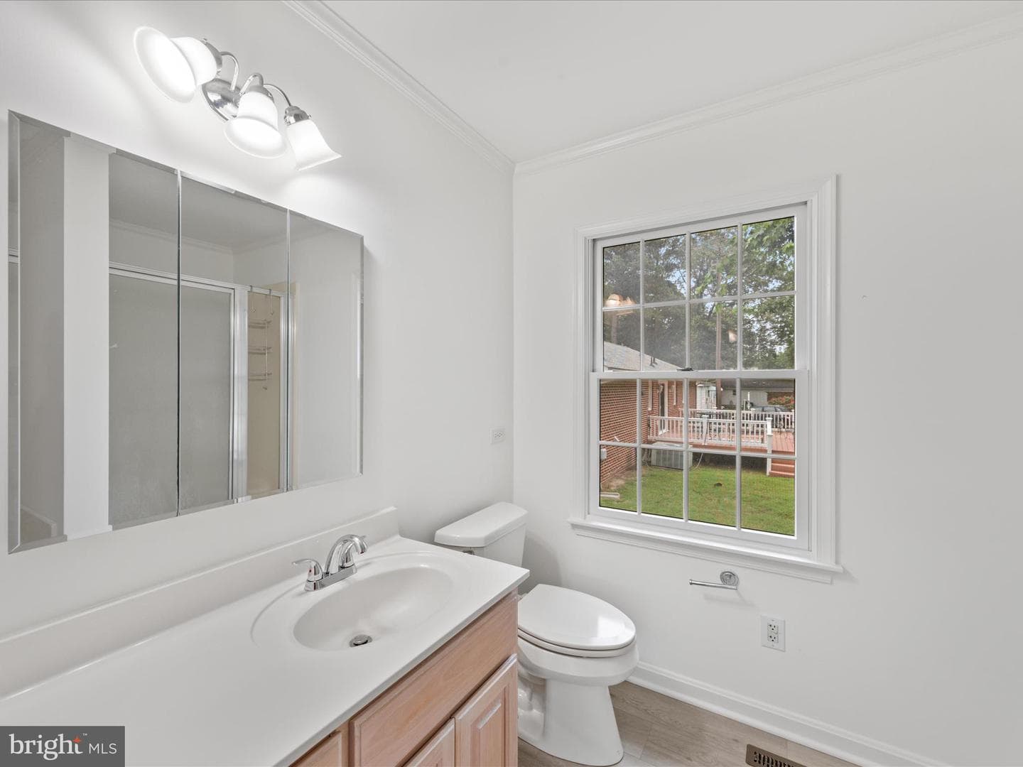 206 Bayview Avenue photo 21