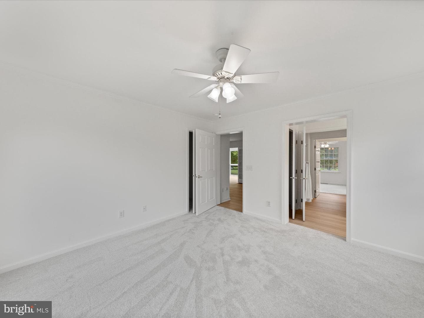 206 Bayview Avenue photo 23