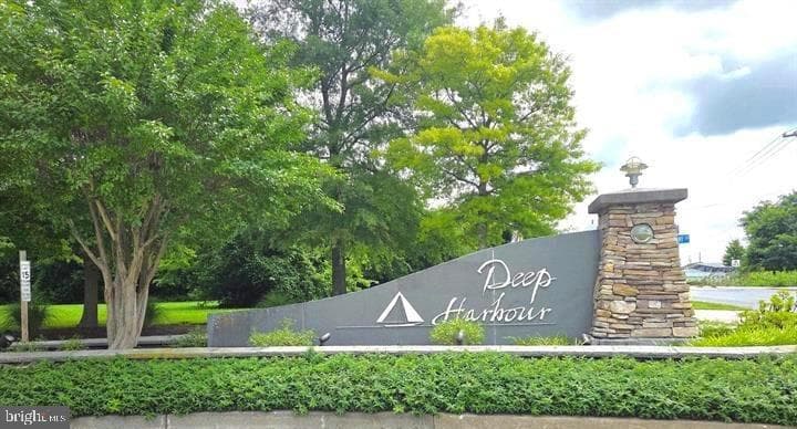 324 Shipyard Drive #83, Cambridge
