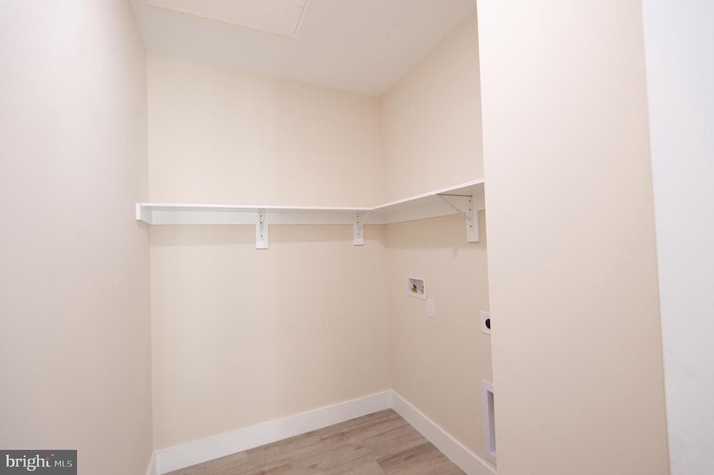 103 Linden Avenue photo 11