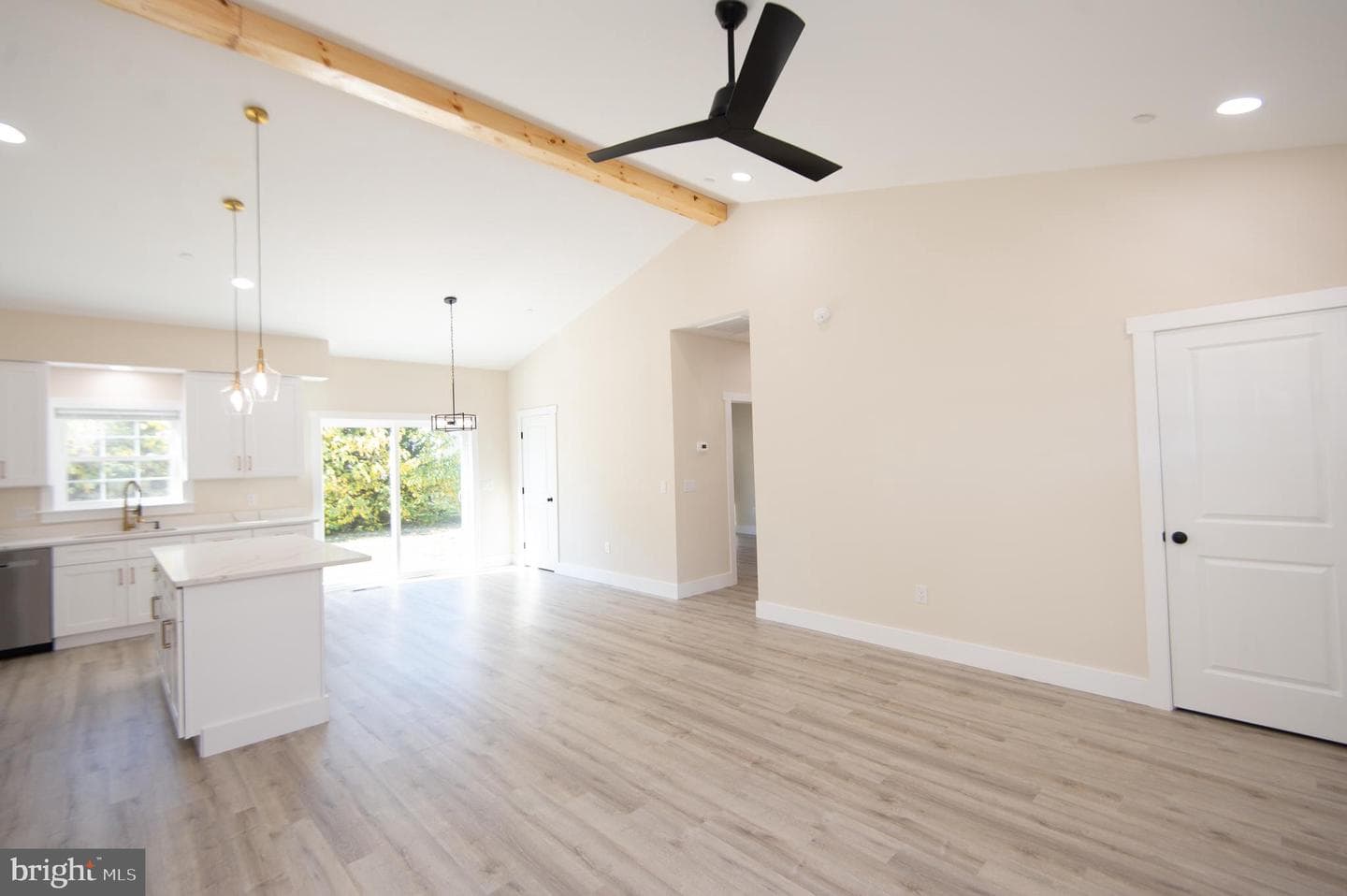 103 Linden Avenue photo 16