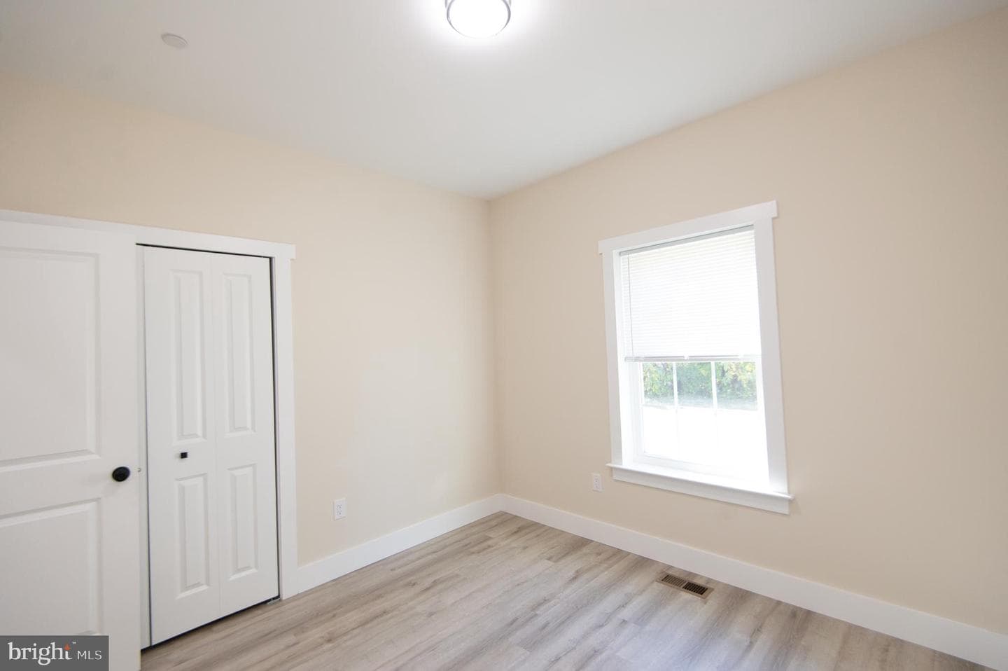 103 Linden Avenue photo 22