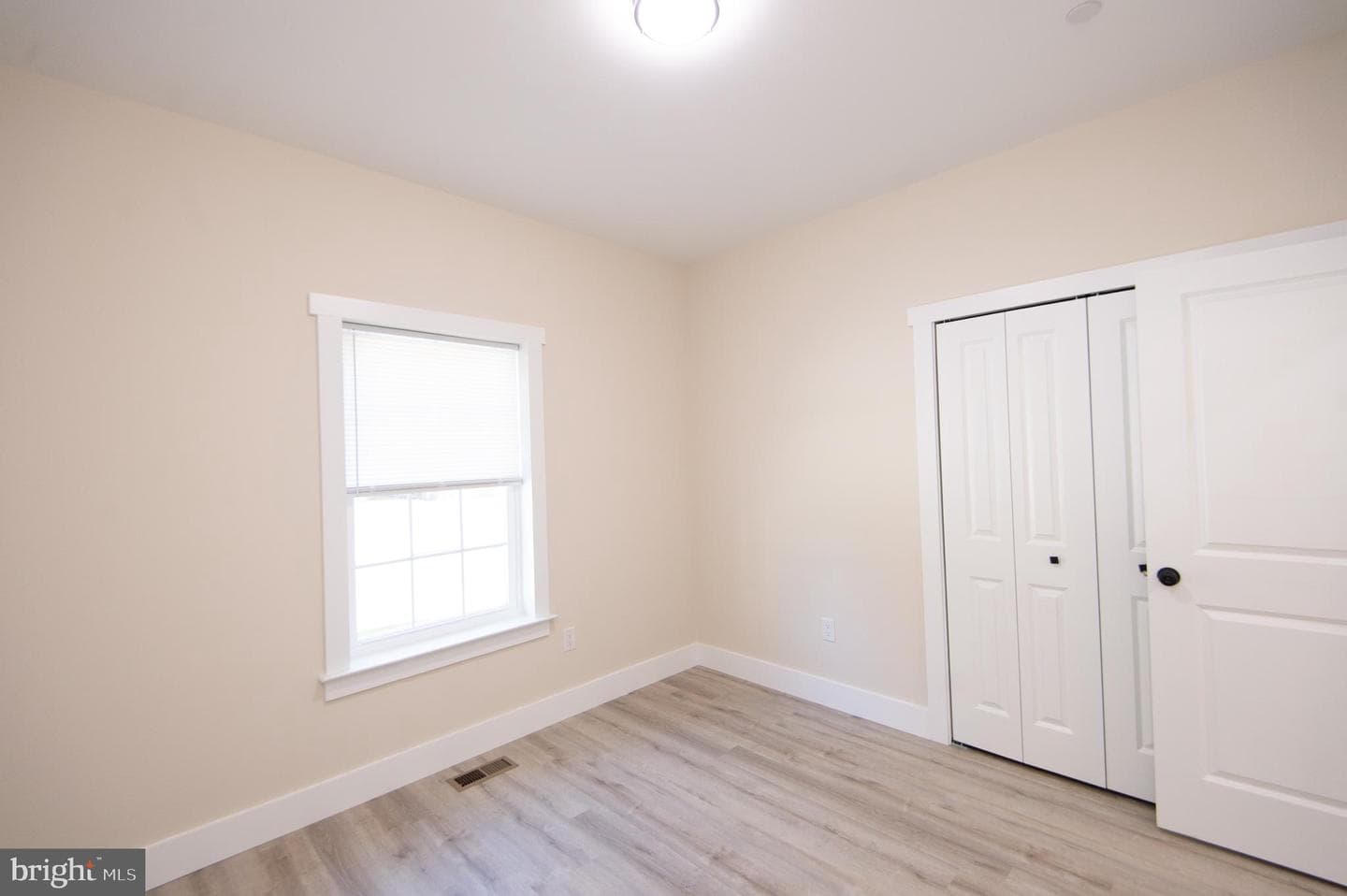 103 Linden Avenue photo 23