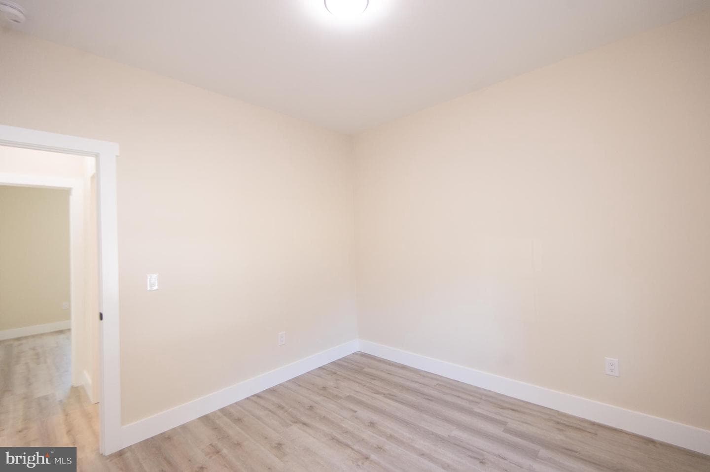103 Linden Avenue photo 25