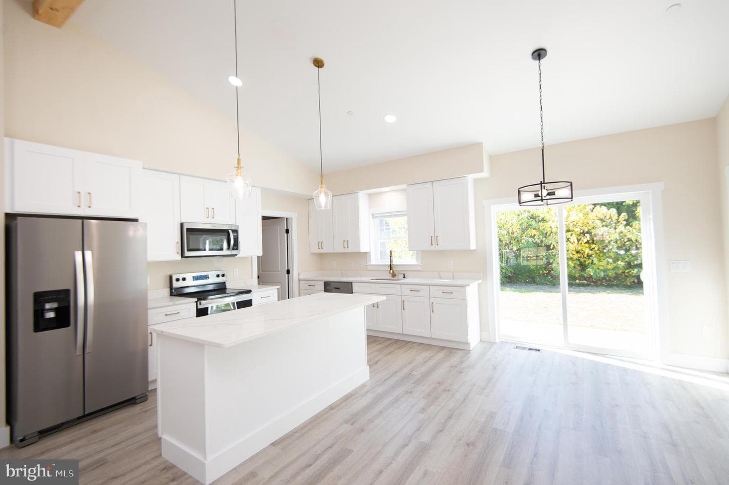103 Linden Avenue photo 4