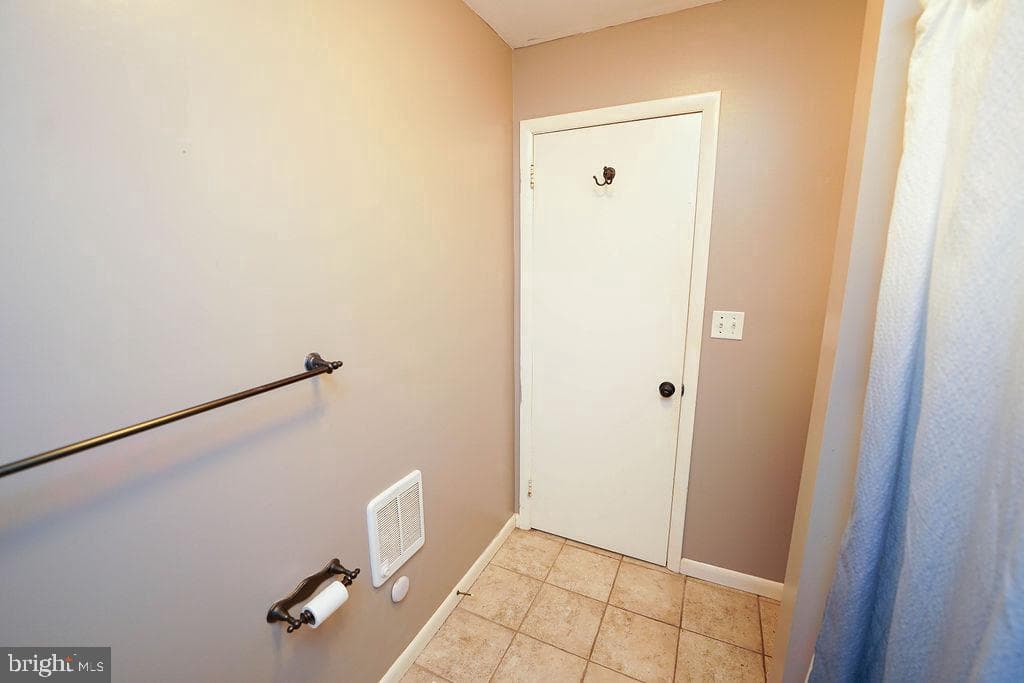 513 Linden Lane photo 22