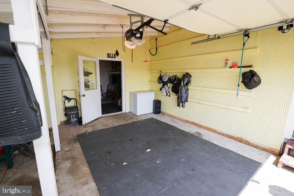 513 Linden Lane photo 36