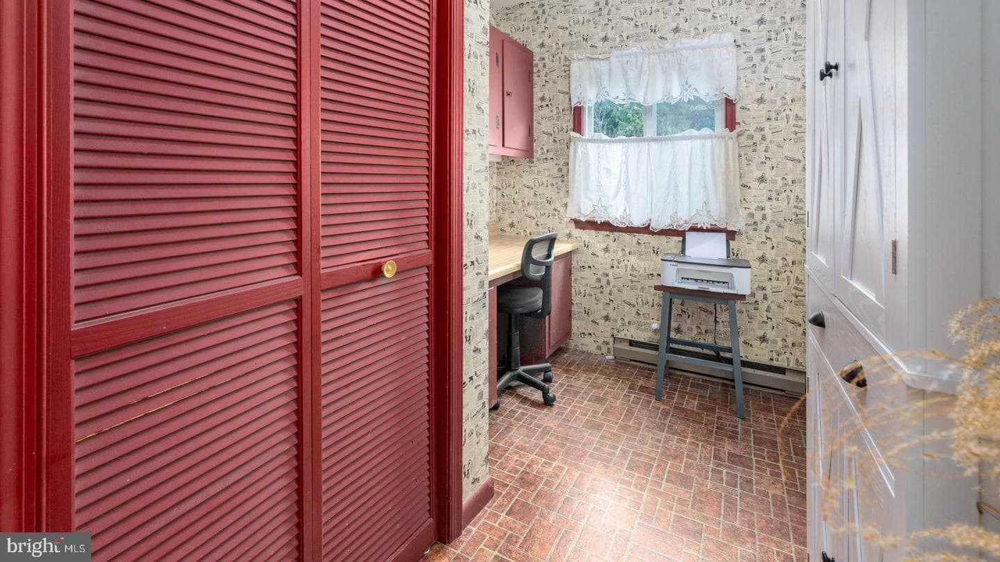 1105 Holland Avenue photo 12