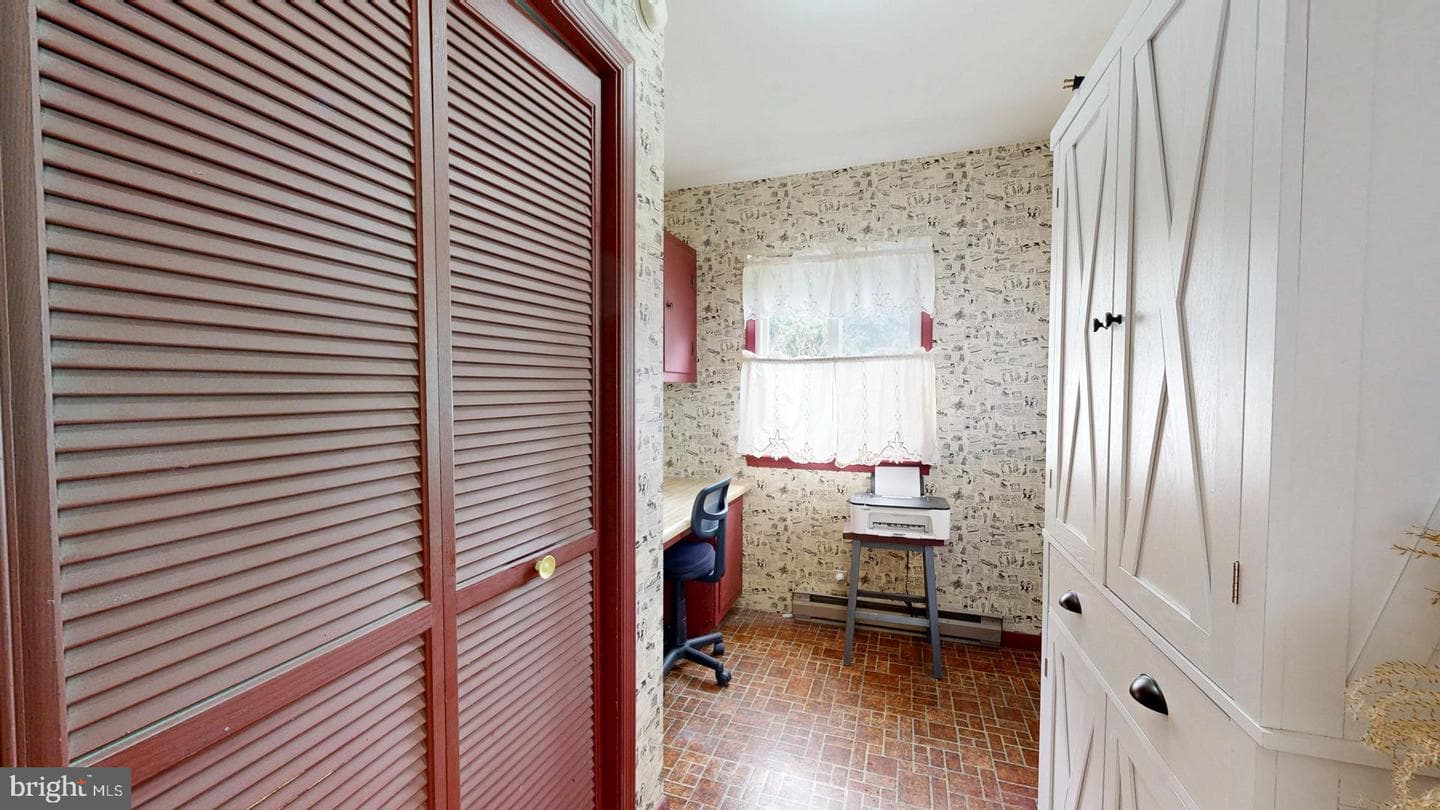 1105 Holland Avenue photo 14