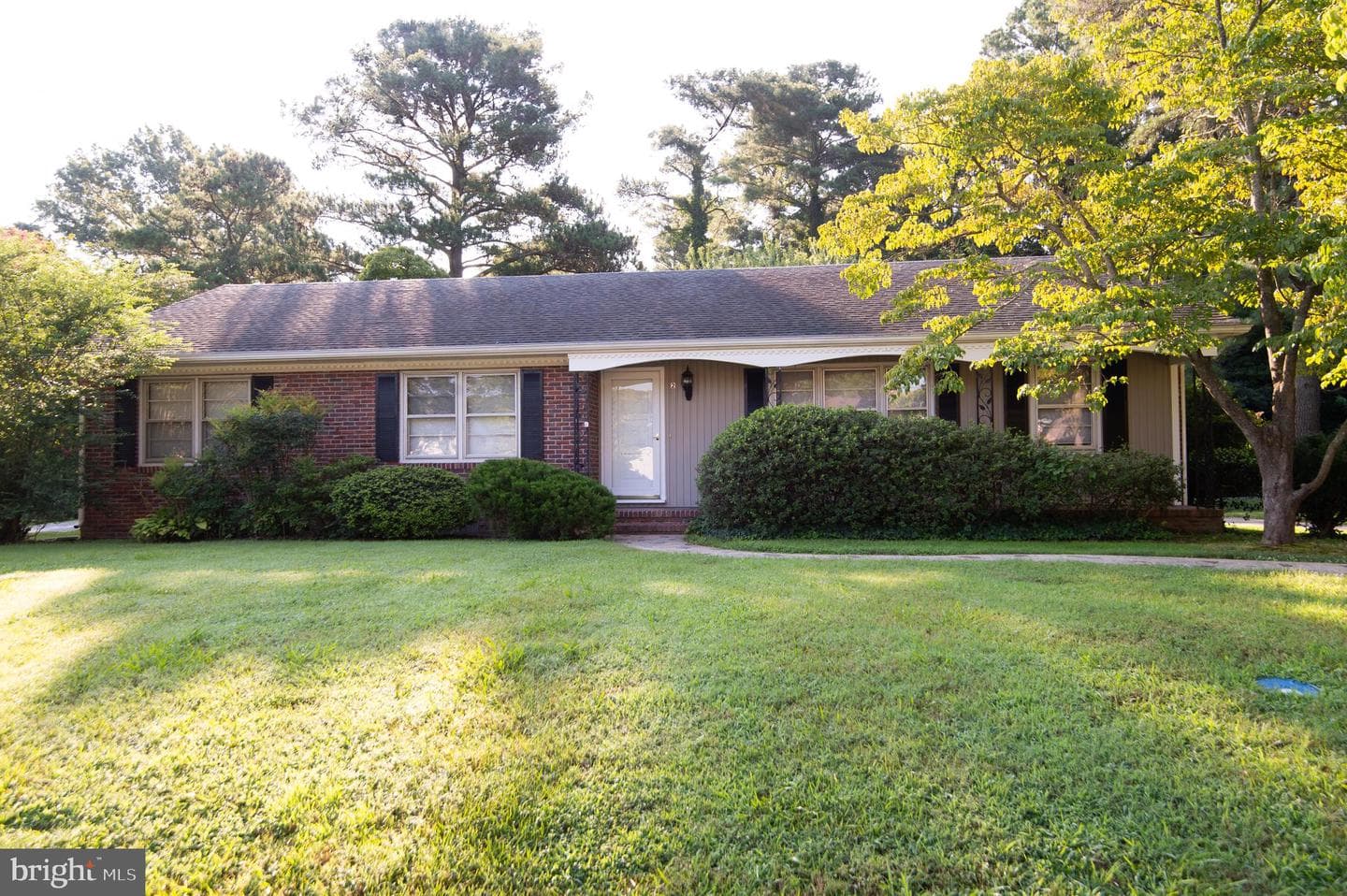 2 Algonquin Road
