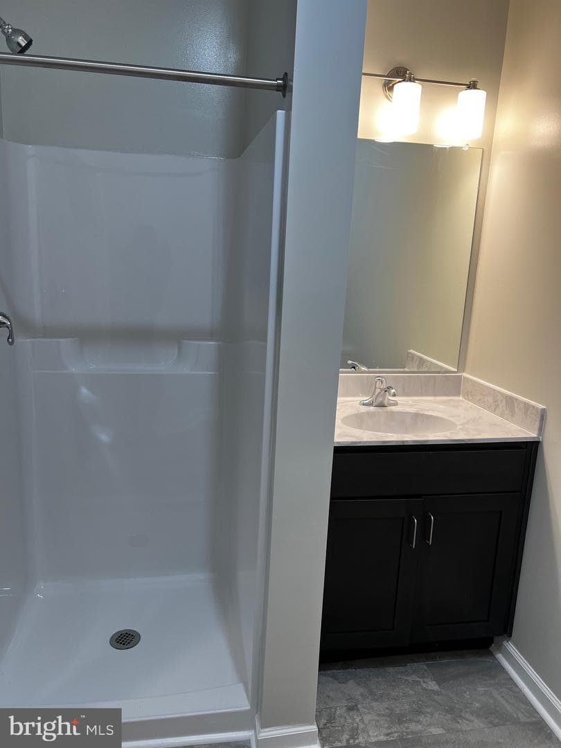 634 Douglas Street photo 17