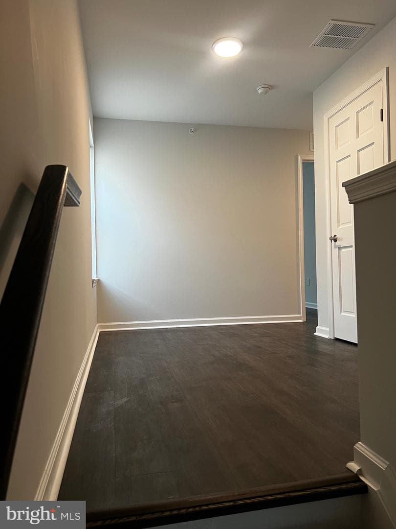 634 Douglas Street photo 22