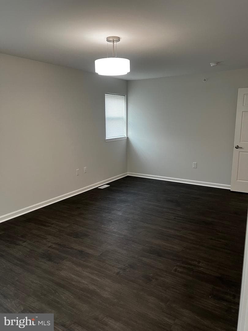 634 Douglas Street photo 29