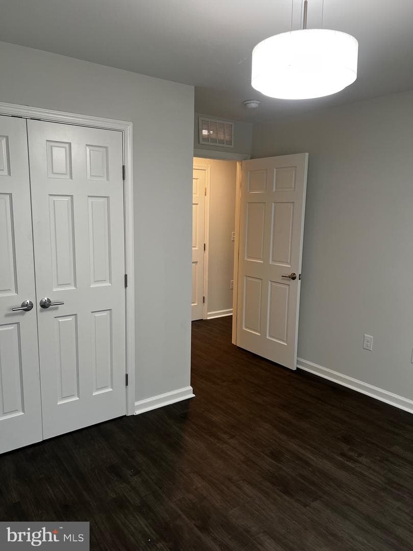 634 Douglas Street photo 35
