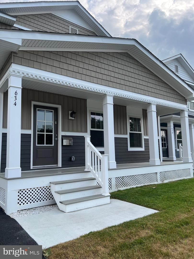 634 Douglas Street photo 41