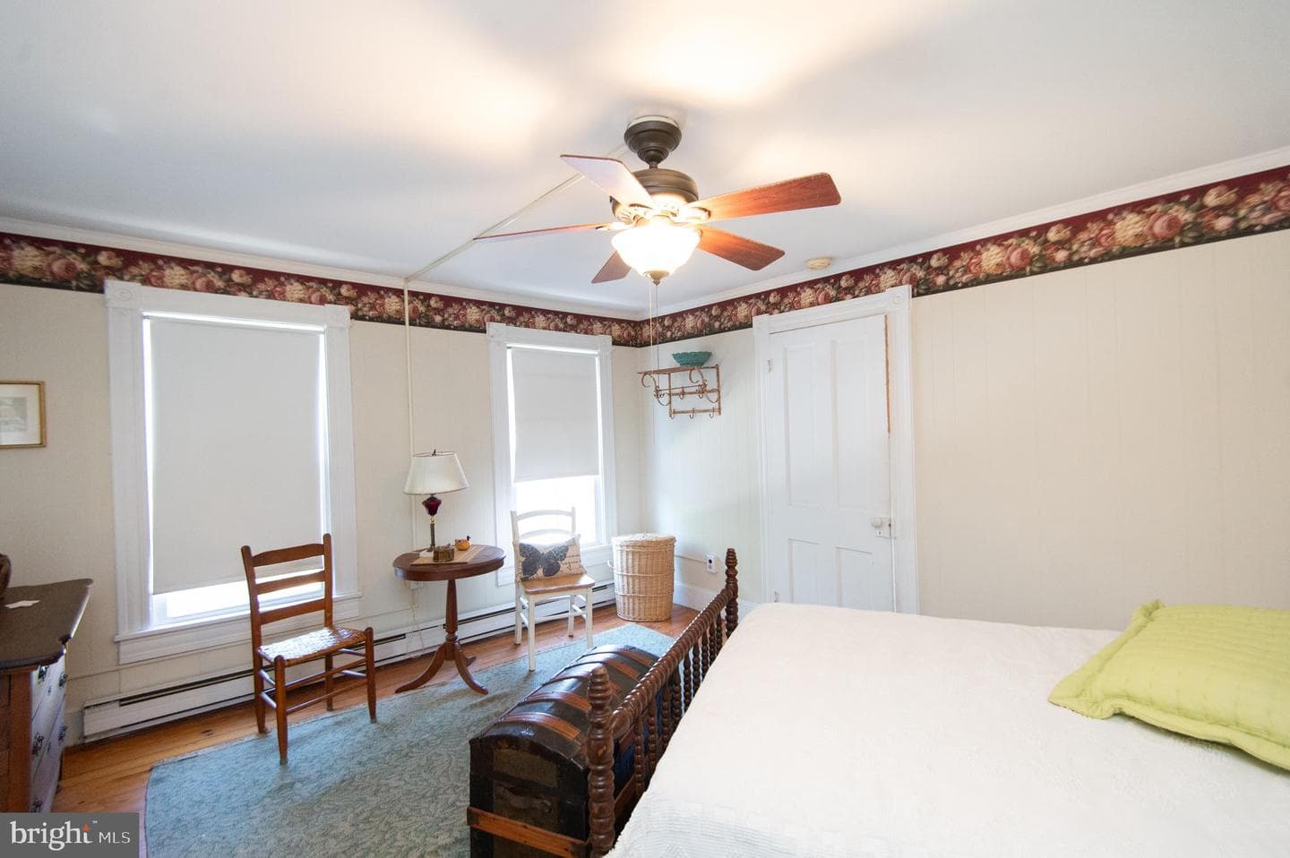 122 Vue De Leau St photo 16