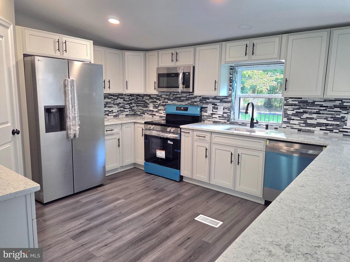 4208 Ridge Crest Road photo 7