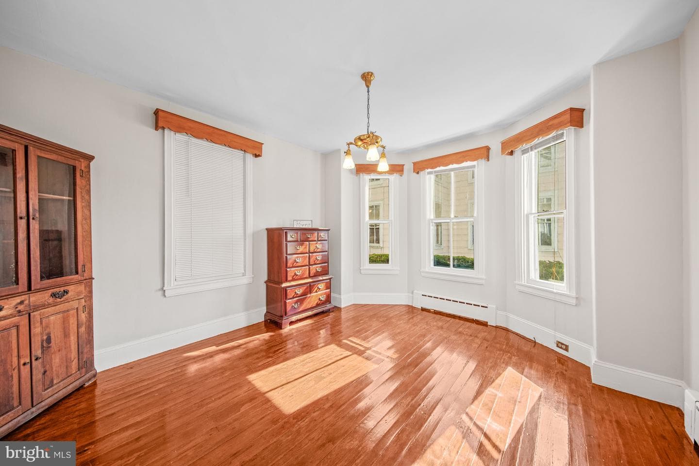 817 Locust Street photo 13