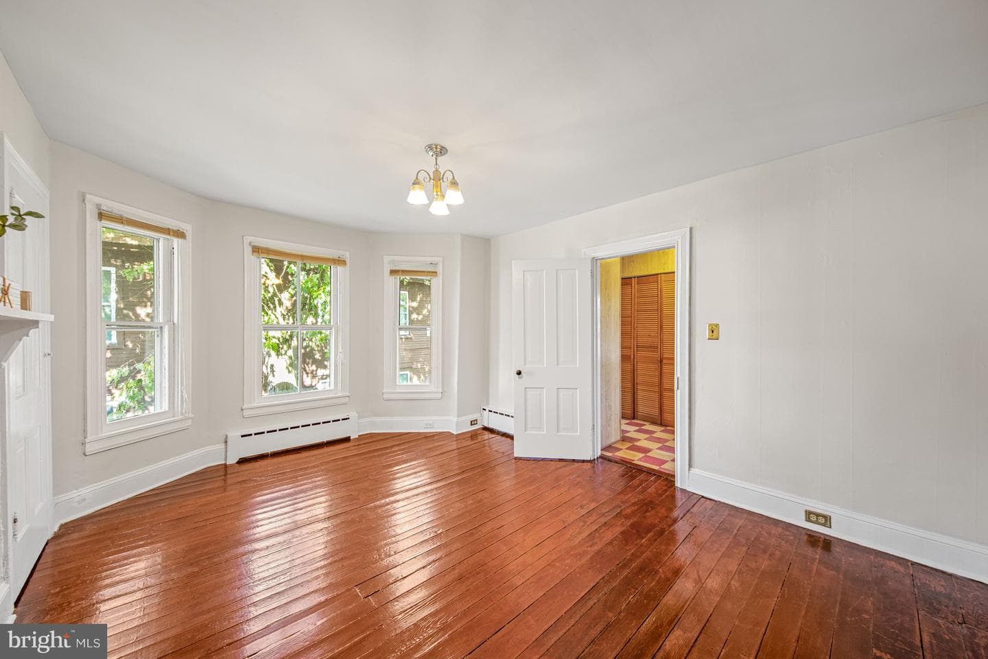 817 Locust Street photo 16