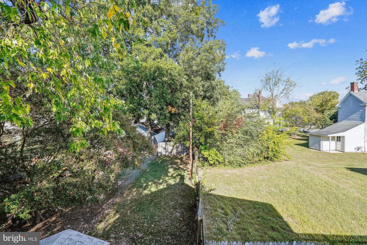 817 Locust Street photo 27