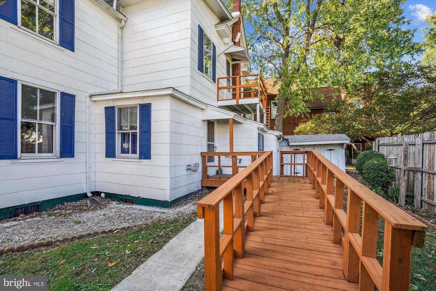 817 Locust Street photo 30
