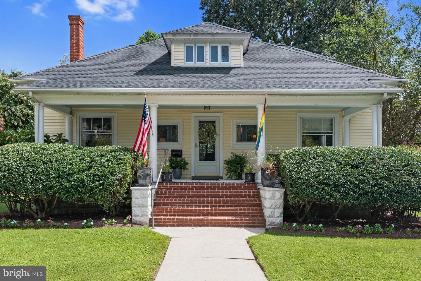 306 Oakley Street photo 3