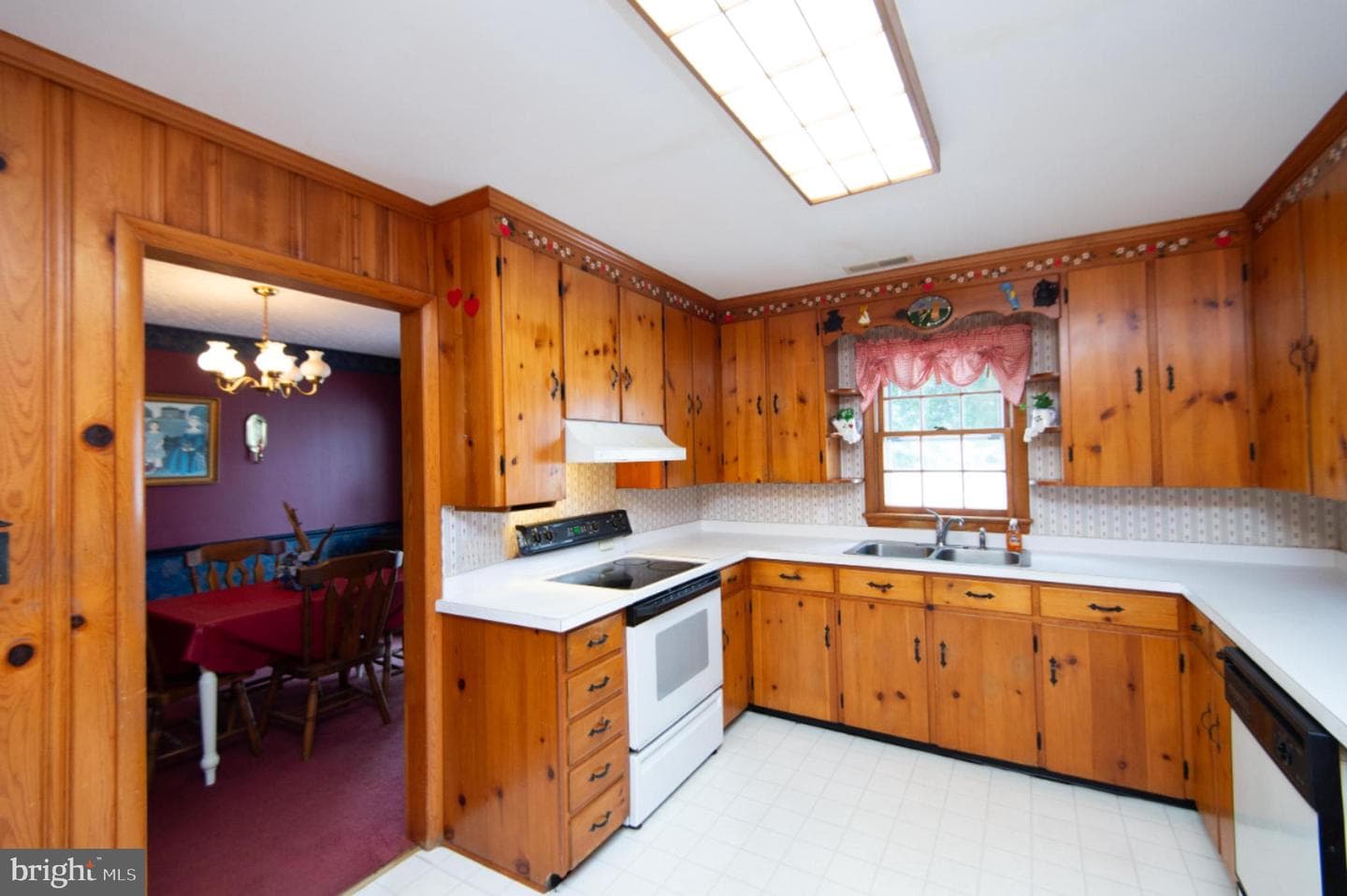 1005 Willowmere Lane photo 18