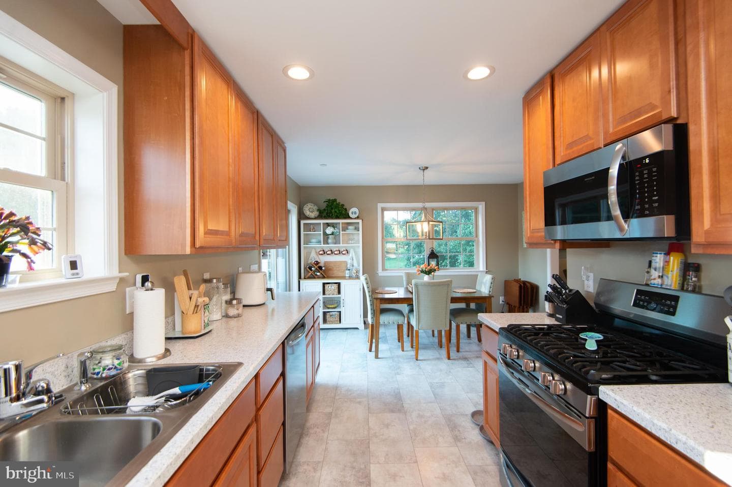 2 Arbutus Terrace photo 16