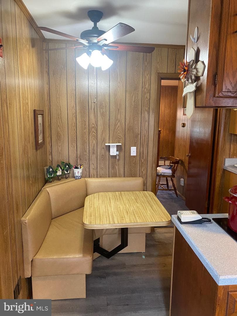 302 Nathans Avenue photo 23