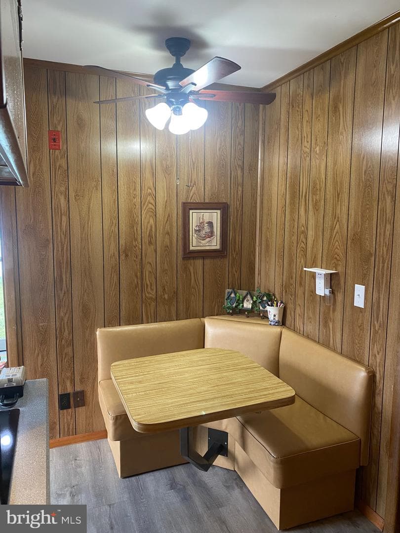 302 Nathans Avenue photo 24